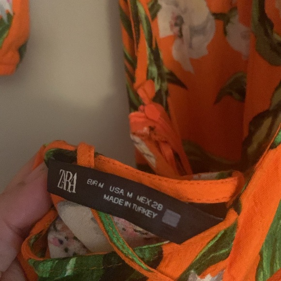 Zara Vibrant Orange Long Sleeve Dress. Vacation Ready - Preloved - Picture 13 of 16